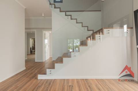 Oportunidade Única em Palmela Duas Moradias | Excelente Opção para Habitação e Investimento