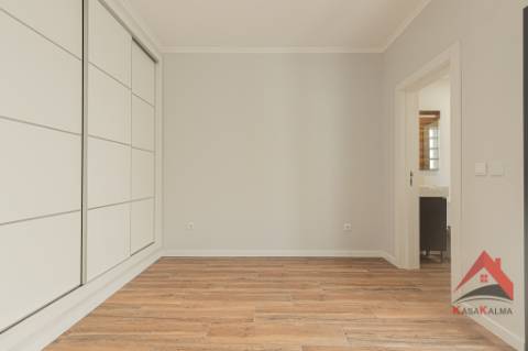 Oportunidade Única em Palmela Duas Moradias | Excelente Opção para Habitação e Investimento