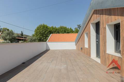 Oportunidade Única em Palmela Duas Moradias | Excelente Opção para Habitação e Investimento