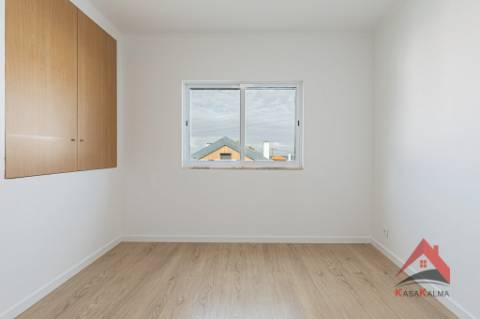 Oportunidade Única em Palmela Duas Moradias | Excelente Opção para Habitação e Investimento