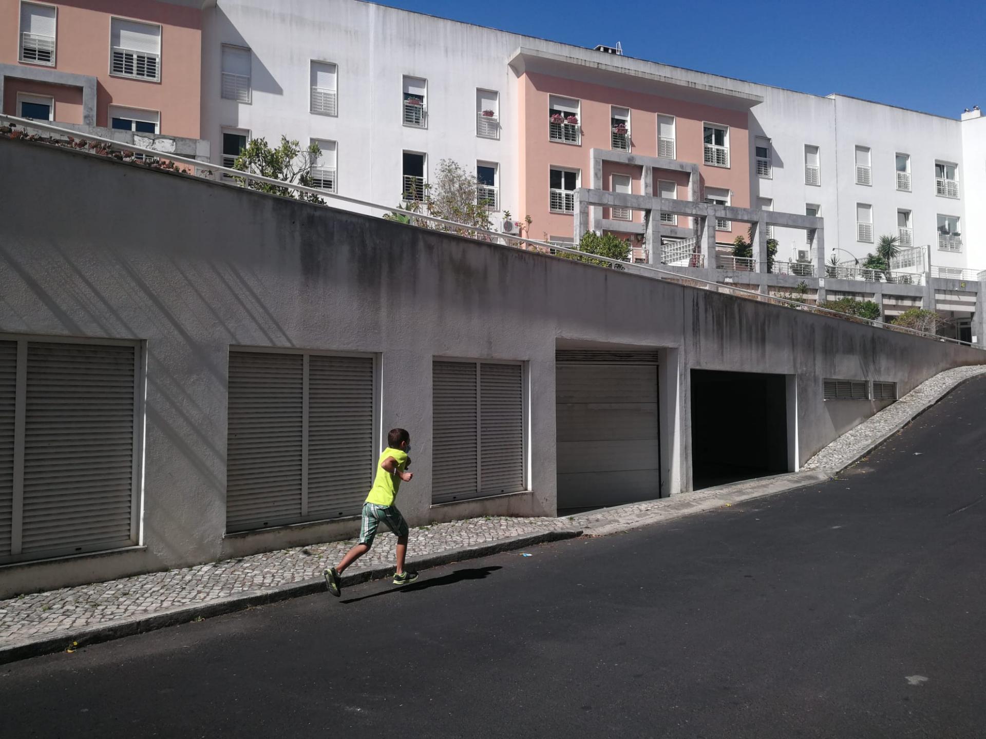 Lugares de Garagem à Venda - Laranjeiras