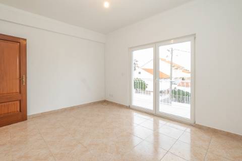 Moradia T3 para Arrendamento | Quinta do Conde