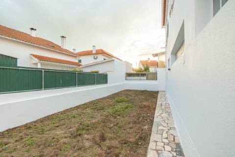 Moradia T3 para Arrendamento | Quinta do Conde