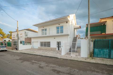 Moradia T3 para Arrendamento | Quinta do Conde