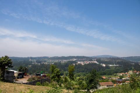 Terreno para construção em Paço de Sousa