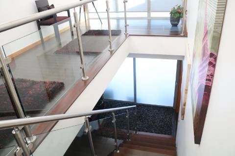 4 suites, cozinha equipada e painel solar!
