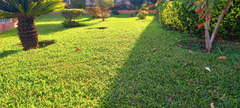 Vivenda Ideal para quem procura espaço , conforto e localização privilegiada.