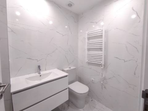 Apartamento T2, novo, em Coimbra
