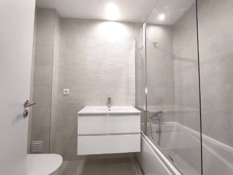Apartamento T3, novo, em Coimbra
