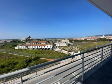 Apartamento T3, com vista mar, na Figueira da Foz