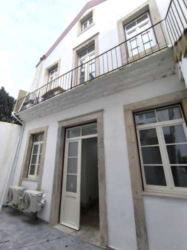 Prédio na Avenida Sá da Bandeira, Coimbra.