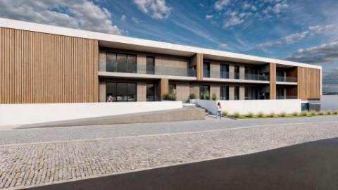 Apartamento T3 dúplex em Condeixa