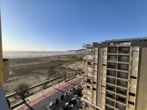 Apartamento T3, com vista mar, na Figueira da Foz