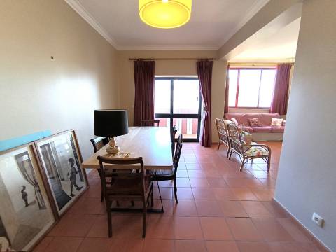 Apartamento T3, com vista mar, na Figueira da Foz