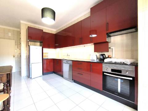 Apartamento T3, com vista mar, na Figueira da Foz