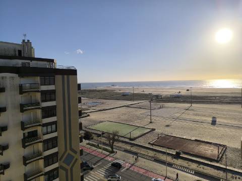 Apartamento T3, com vista mar, na Figueira da Foz