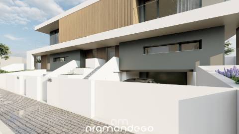 Moradia T4 nos Carvalhais