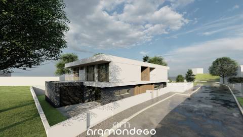 Moradia T4 nos Carvalhais