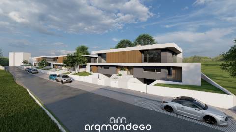 Moradia T4 nos Carvalhais