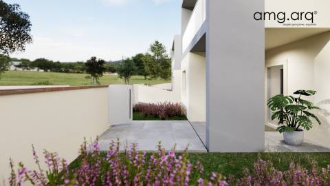 Moradia T4 em Santa Clara e Castelo Viegas