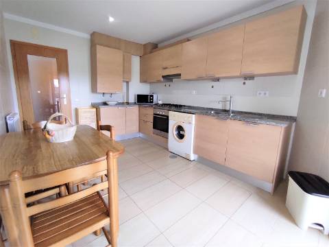 Quarto para arrendamento em São Martinho do Bispo