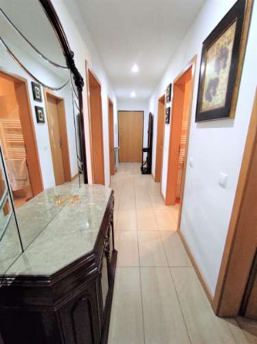 Quarto para arrendamento em São Martinho do Bispo