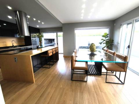 Moradia T5 + 1 em Antanhol, Coimbra