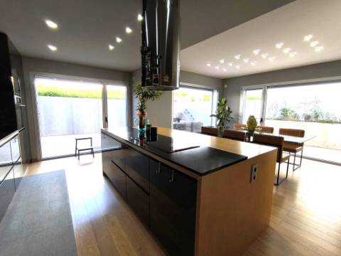 Moradia T5 + 1 em Antanhol, Coimbra