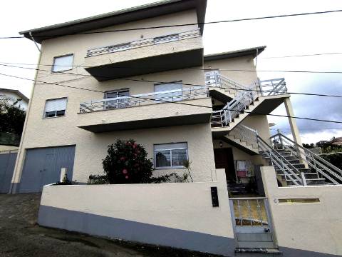 Apartamento T3 para arrendamento em Santa Clara