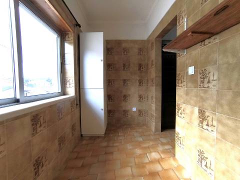 Apartamento T3 para arrendamento em Santa Clara