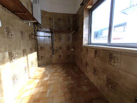 Apartamento T3 para arrendamento em Santa Clara