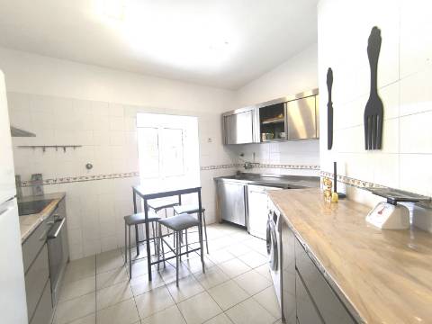 Apartamento T3 para arrendamento em Cernache