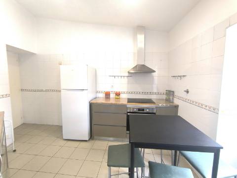 Apartamento T3 para arrendamento em Cernache