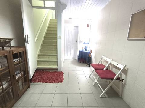 Apartamento T3 para arrendamento em Cernache