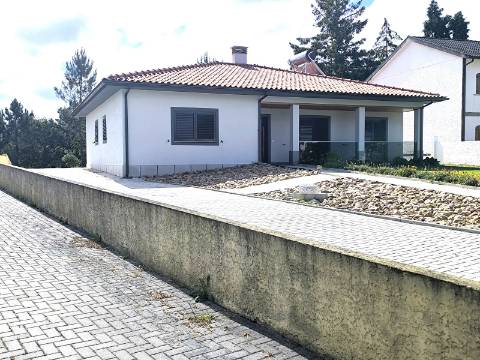 Moradia T3 em Vila Nova de Poiares