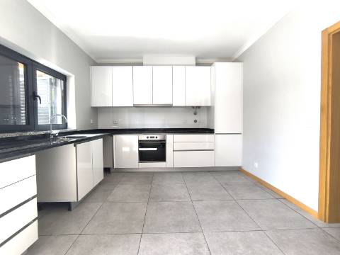 Moradia T3 em Vila Nova de Poiares