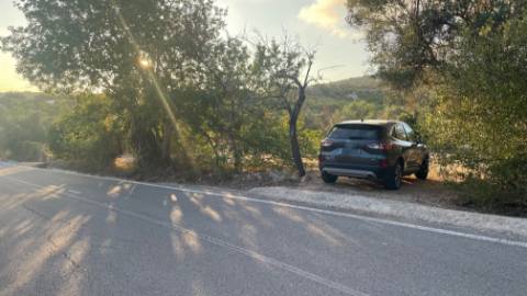 Belo terreno misto para construção de uma moradia perto de Loulé