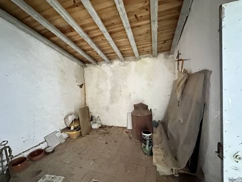 Quinta tradicional para renovar em São Brás de Alportel