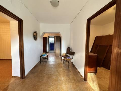 Quinta tradicional para renovar em São Brás de Alportel