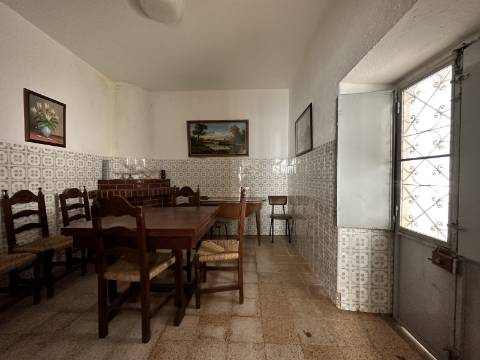 Quinta tradicional para renovar em São Brás de Alportel