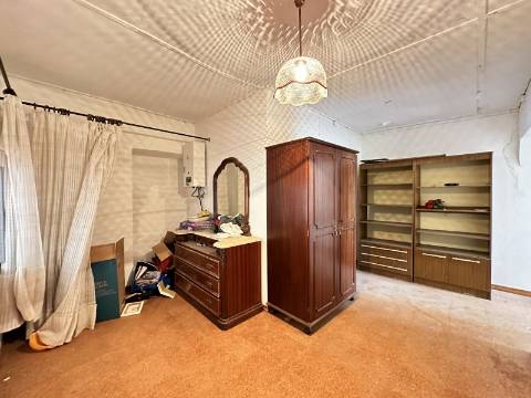 Quinta tradicional para renovar em São Brás de Alportel