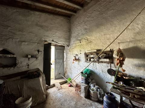 Quinta tradicional para renovar em São Brás de Alportel