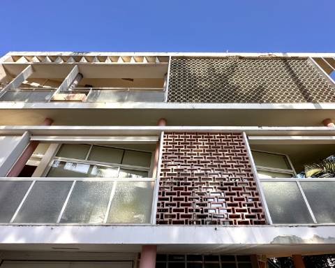 Apartamento I Casa Gago I Arquitetura modernista I T4 I Garagem I Faro
