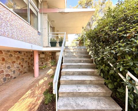 Apartamento I Casa Gago I Arquitetura modernista I T4 I Garagem I Faro