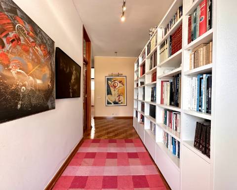 Apartamento I Casa Gago I Arquitetura modernista I T4 I Garagem I Faro