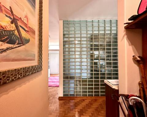 Apartamento I Casa Gago I Arquitetura modernista I T4 I Garagem I Faro