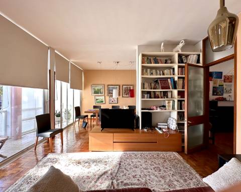 Apartamento I Casa Gago I Arquitetura modernista I T4 I Garagem I Faro