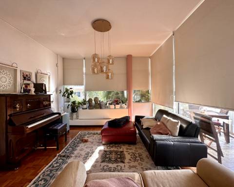 Apartamento I Casa Gago I Arquitetura modernista I T4 I Garagem I Faro