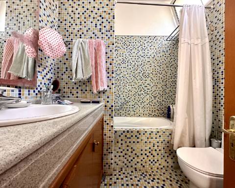 Apartamento I Casa Gago I Arquitetura modernista I T4 I Garagem I Faro