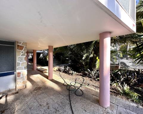 Apartamento I Casa Gago I Arquitetura modernista I T4 I Garagem I Faro